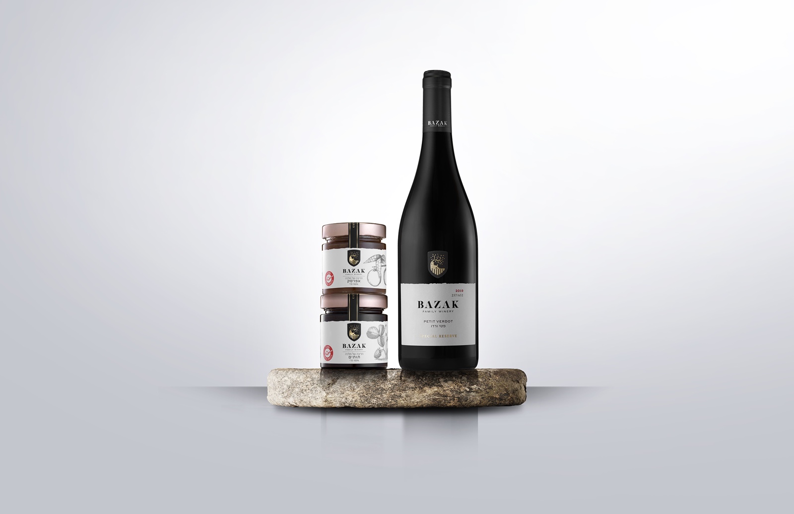 1663331484499596.jpg Annie_Selby_Bazak_Web.jpg